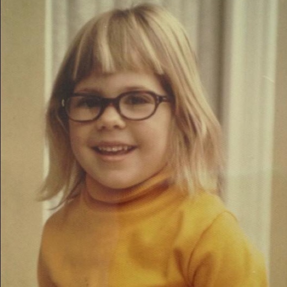 Hello ✨ - Picture 3 of 5